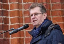 Der SPD-Bundestagsabgeordnete Ralf Stegner fordert mehr diplomatische Bemühungen, um den Krieg in der Ukraine zu beenden. (Archivfoto)