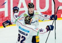 Die Nationalspieler Pföderl und Noebels trafen beim Sieg der Eisbären gegen Frankfurt.