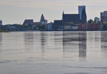 Das Hochwasser hinterließ an den Hochwasserschutzanlagen vergleichsweise geringe Schäden. (Archivbild)