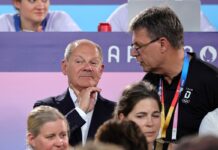 Bundeskanzler Olaf Scholz (l.) wünscht sich Olympische Spiele in Deutschland.