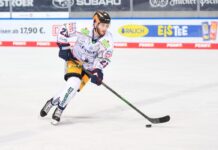 Blaine Byron erzielte das 4:3 der Berliner gegen die Sheffield Steelers