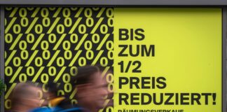 Die Quote der Unternehmen, die in Brandenburg 2024 Insolvenz anmeldet, ist einer Schätzung zufolge eher niedrig - steigt aber wohl dennoch im Jahresvergleich.