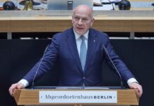 Kai Wegner (CDU), Regierender Bürgermeister von Berlin, gibt im Abgeordnetenhaus eine Regierungserklärung ab.