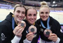 Pauline Grabosch (l-r), Emma Hinze und Lea Sophie Friedrich treten in Berlin gegeneinander an.