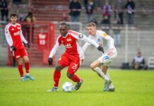 Bereits Anfang Januar trafen Union mit Jerome Roussillon (l) und Holstein Kiel mit Alexander Bernhardsson in einem Testspiel aufeinander.