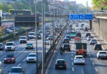 Rund um das Dreieck Funkturm müssen sich Autofahrer auf Verkehrsbehinderungen einstellen. (Archivfoto)