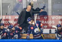 Eisbären-Coach Serge Aubin hatte nach der Niederlage gegen Straubing viel zu kritisieren.