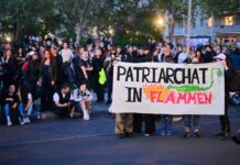 Zu Beginn der Demonstration zählte die Polizei mehr als 2.000 Menschen.