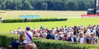 Die Saison in Hoppegarten geht weiter.