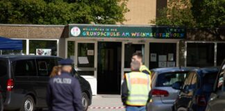 Nach einem Messerangriff an einer Grundschule will die Polizei den mutmaßlichen Täter vernehmen. (Archivbild 