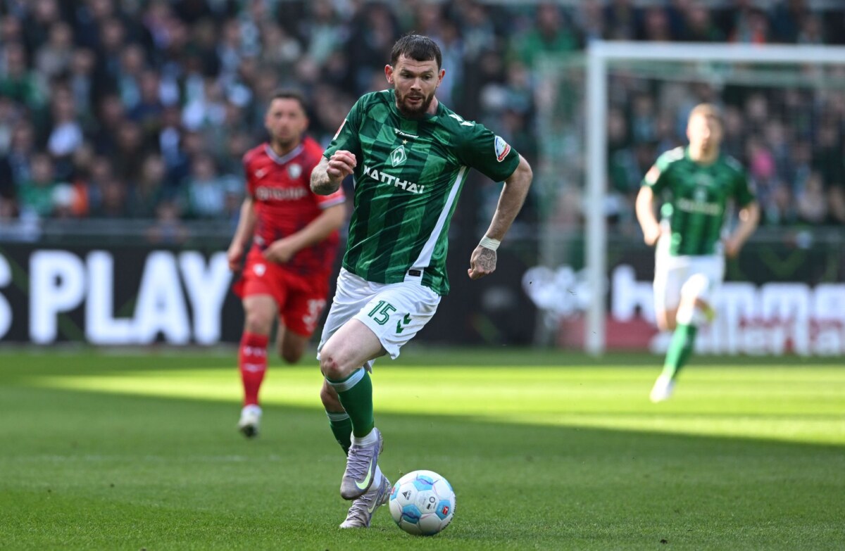 Werder Bremen - VfL Bochum Der Bremer Oliver Burke könnte in der kommenden Saison das Unioner Trikot tragen.