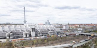 Die Sperrung der inzwischen abgerissenen Ringbahnbrücke führt zu erheblichen Verkehrseinschränkungen rund um das Dreieck Funkturm. (Archivbild)