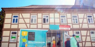 In Brandenburg ist die mobile Verbraucherzentrale längst etabliert. In Sachsen-Anhalt, hier in Burg bei Magdeburg, startete sie Anfang 2025.