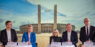 Verschiedene Politikerinnen und Politiker stellen am Dienstag die Olympia-Bewerbung vor