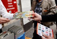 Ziel der Aktion ist es, den stationären Buchhandel gegenüber der Online-Konkurrenz zu stärken. (Archivbild)