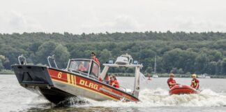Die DLRG hat im vergangenen Jahr 40 Menschen in Berlin und Brandenburg gerettet.