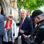 Der ehemalige DDR-Staatschef Egon Krenz kommt zu einem Empfang in der russischen Botschaft.