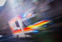 Zum Zustand des beteiligten Autofahrers konnte die Polizei bislang keine Informationen geben. (Symbolbild)
