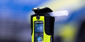Am Himmelfahrtstag kontrollierte die Polizei den Alkoholwert. Wegen Schlägereien Betrunkener griffen die Einsatzkräfte ein. (Symbolbild) 