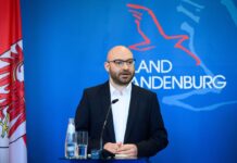 Der ehemalige Politiker der Linken und Oberbürgermeister von Frankfurt (Oder), René Wilke, wechselt an die Spitze des Innenministeriums. 