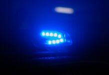 Ein 21-Jähriger ist in Berlin durch vier Messerstiche verletzt worden. (Symbolbild) 