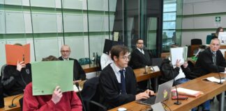 Nach einem mutmaßlich rechtsextrem motivierten Angriff auf SPD-Wahlkämpfer in Berlin ist der Prozess mit der Vernehmung von Zeugen fortgesetzt worden. (Archivbild) 
