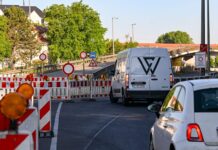 Die Brücke an der Wuhlheide soll abgerissen werden. (Archivfoto)
