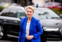 Manuela Schwesig sieht dringenden Bedarf, die Wirtschaft im Land wieder anzukurbeln. (Archivbild)