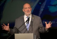 Der israelische Botschafter Prosor sprach anlässlich 60 Jahren diplomatischer Beziehungen zwischen Israel und Deutschland.