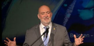 Der israelische Botschafter Prosor sprach anlässlich 60 Jahren diplomatischer Beziehungen zwischen Israel und Deutschland.