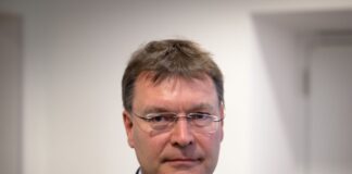 Sven Hornauf hatte sich in der Vergangenheit mehrfach gegen die Fraktionslinie gestellt. (Archivbild)