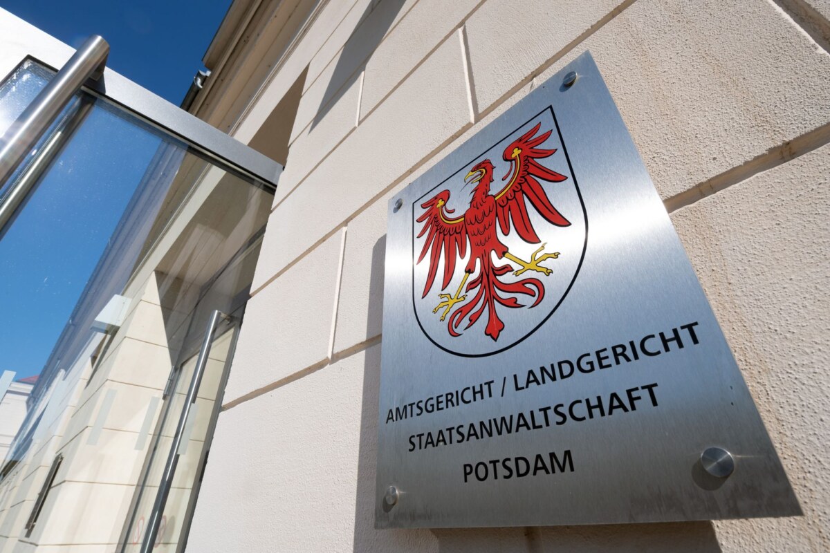 Landgericht Potsdam Das Landgericht Potsdam hat ein langwieriges Verfahren gegen frühere Geschäftsführerinnen einer Privatschule nach Jahren eingestellt. (Symbolbild)