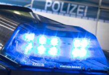 Die Berliner Polizei ermittelt zusammen mit der Staatsanwaltschaft nach einem Leichenfund in Reinickendorf. (Symbolbild)