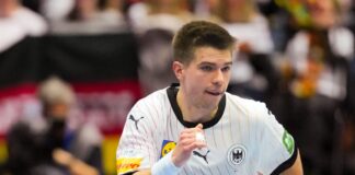 Eine echte Handball-Familie: Renars Uscins Vater Armands wird Trainer in Oranienburg. 