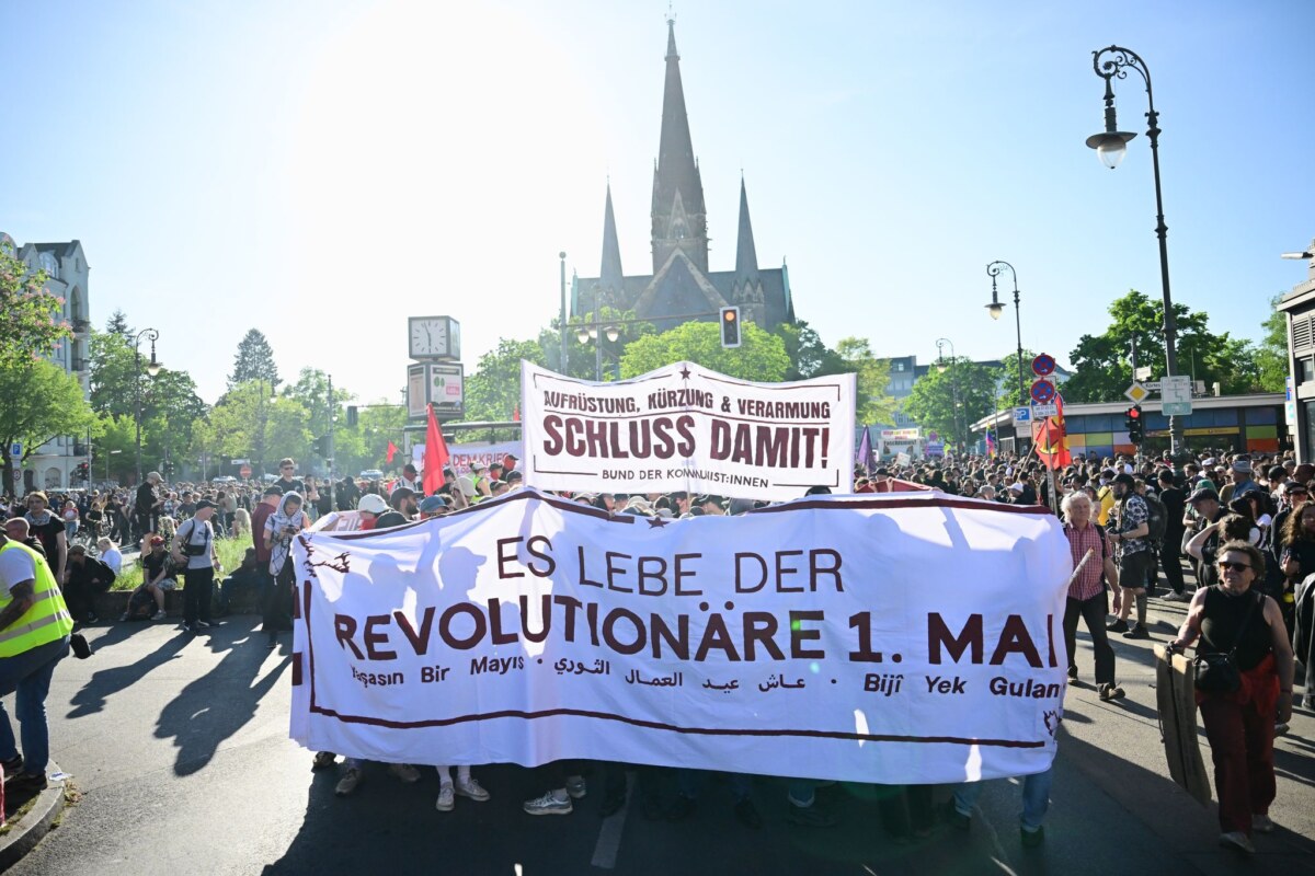 Demonstrationen zum 1. Mai - Berlin Die große Revolutionäre 1. Mai-Demo war eine von Dutzenden Demonstrationen.