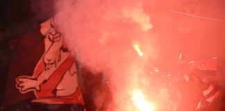 Für von Fans gezündete Pyrotechnik unter anderem im DFB-Pokalspiel gegen den 1. FC Köln muss Bayer Leverkusen zahlen.