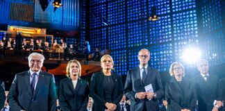 Weltkriegsgedenken beginnt mit ökumenischem Gottesdienst. 