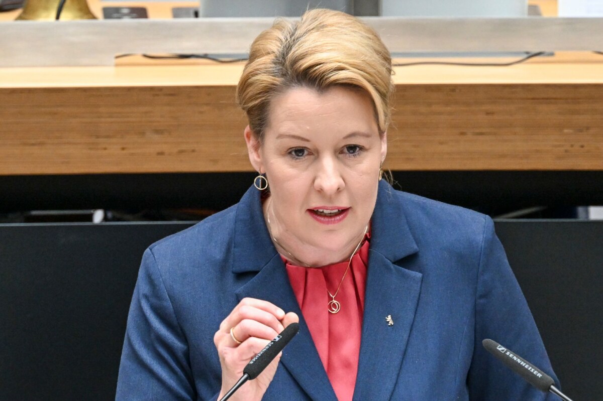 Franziska Giffey Berlins Wirtschaftssenatorin Franziska Giffey (SPD) hält die geplante Senkung der Mehrwertsteuer für Restaurantspeisen für richtig. (Archivbild)