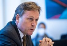 Der Präsident der Universität Potsdam, Oliver Günther, beklagt eine Wissenschaftsskepsis in der Gesellschaft. (Archivbild) 