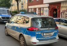 Mordkommission ermittelt nach Leichenfund in einer Arztpraxis in Berlin. (Archivbild)