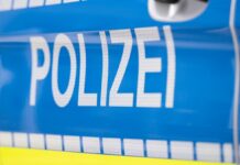 Bei einem Busunfall werden fünf Fahrgäste verletzt (Symbolbild)