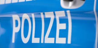 Bei einem Busunfall werden fünf Fahrgäste verletzt (Symbolbild)