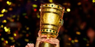 Das Objekt der Begierde: der goldene Pokal.
