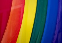 Etwa 1.000 Menschen werden zur Pride Parade in Marzahn erwartet. (Archivbild)