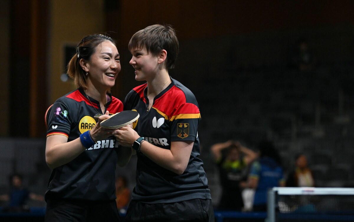 TTC Eastside Berlin Nina Mittelham (r) und Shan Xiaona könnten für den TTC Eastside im Endspiel der Champions League zum Einsatz kommen.