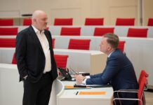 Die Koalitionsfraktionen von SPD und BSW einigen sich mit der oppositionellen CDU im Streit über eine Anhörung zum Haushalt (Archivbild).