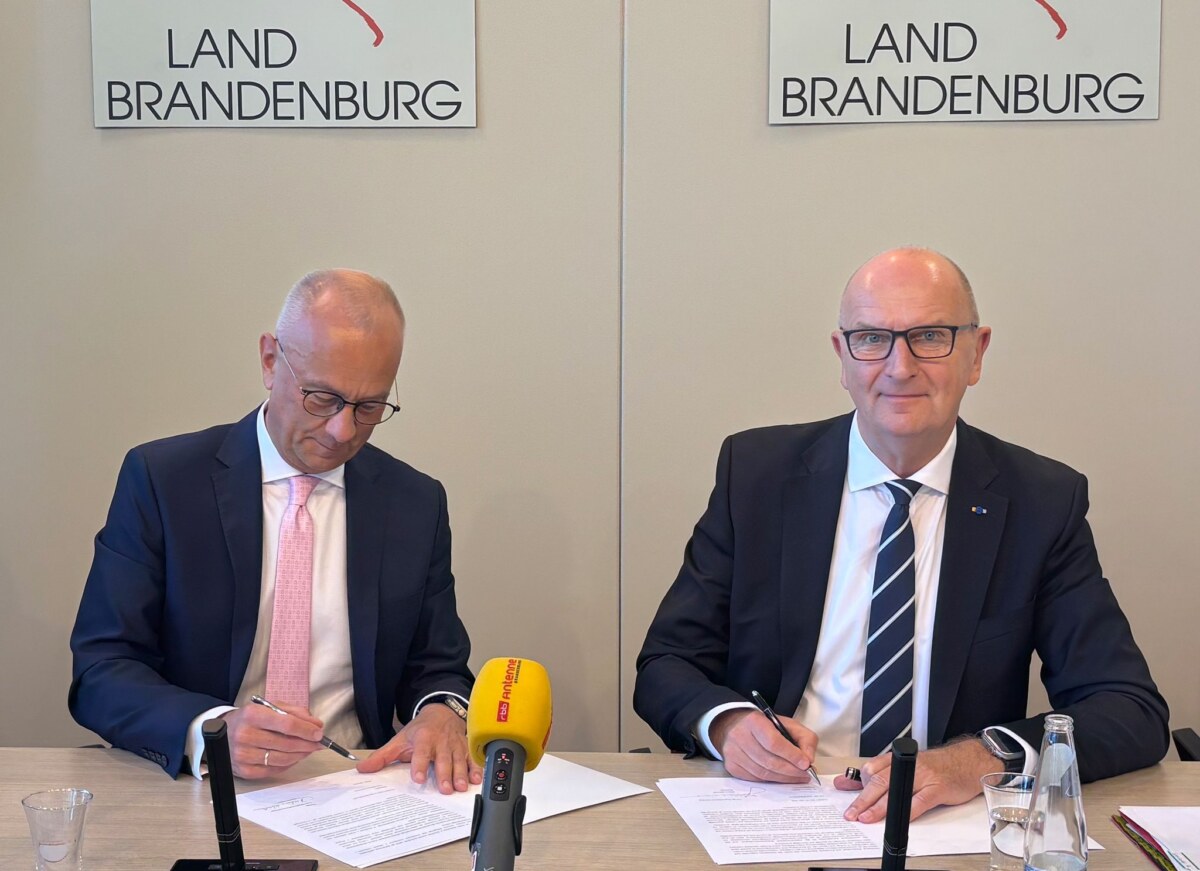 Brandenburg und Lubuskie unterzeichnen Erklärung Brandenburg und die Wojewodschaft Lubuskie wollen ihre Partnerschaft ausbauen - und negative Folgen von Grenzkontrollen vermeiden.
