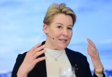 Berlins Wirtschaftssenatorin Franziska Giffey (SPD) will mit einer Delegation nach Indien fliegen. (Archivbild)