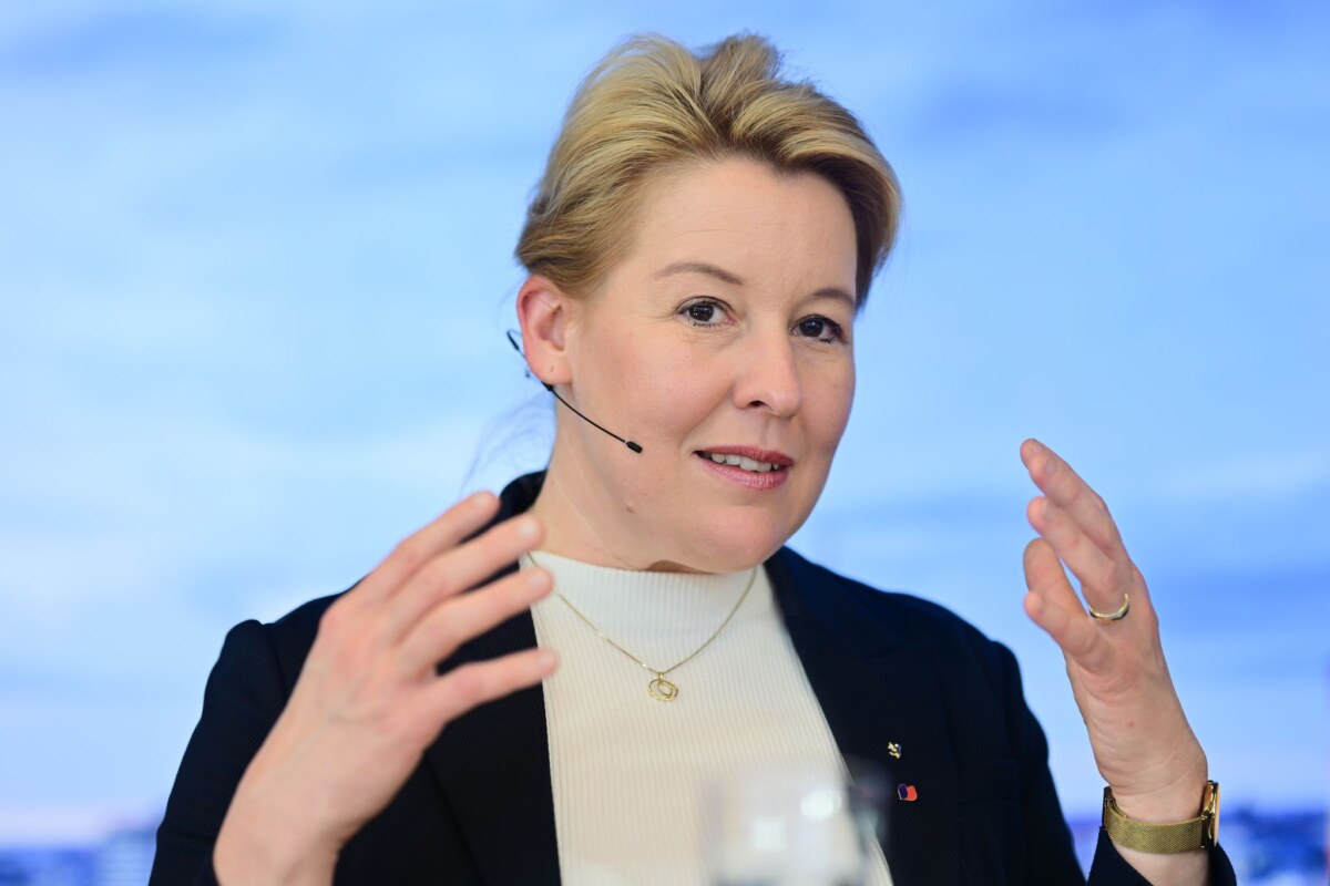Wirtschaftssenatorin Franziska Giffey Berlins Wirtschaftssenatorin Franziska Giffey (SPD) will mit einer Delegation nach Indien fliegen. (Archivbild)