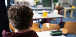 Etwa 9 Prozent aller Schülerinnen und Schüler gehen in die Grundschule. (Symbolbild)